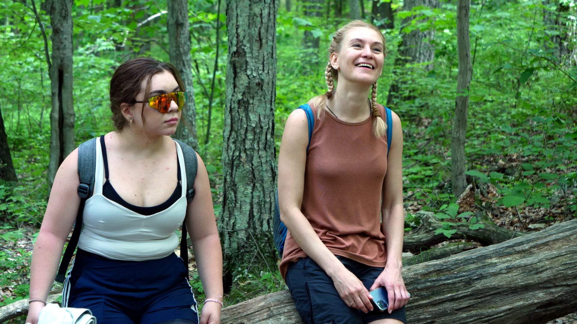 Фотография участников похода (пешей прогулки) русскоязычного сообщества в Филадельфии (штат Пенсильвания, США) 2 июня 2024 года, организованного Владом (Владимиром) Дорохиным.