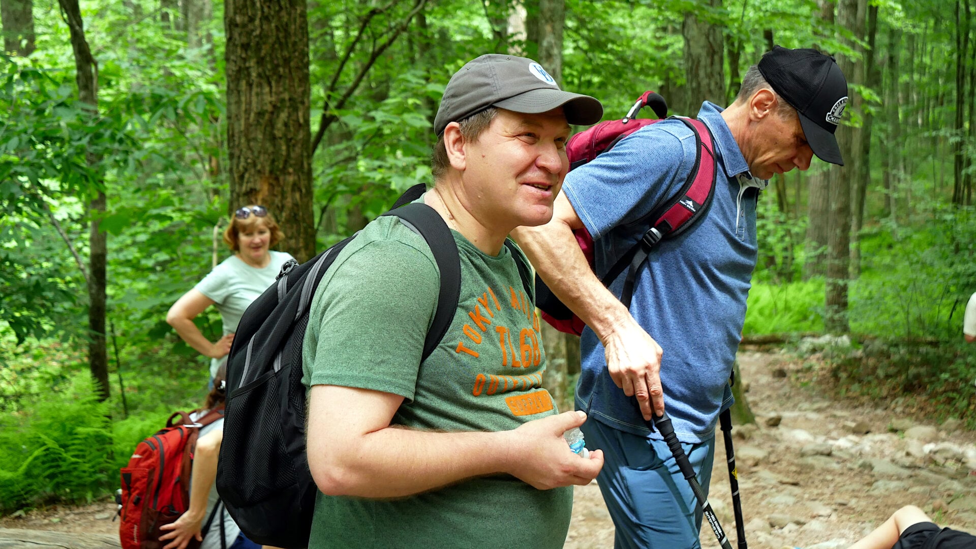 Фотография участников похода (пешей прогулки) русскоязычного сообщества в Филадельфии (штат Пенсильвания, США) 2 июня 2024 года, организованного Владом (Владимиром) Дорохиным.