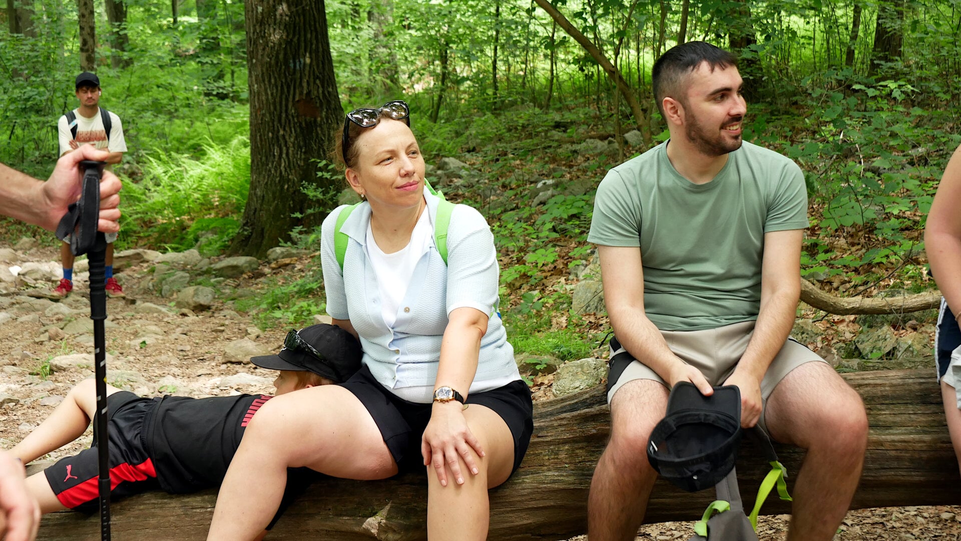 Фотография участников похода (пешей прогулки) русскоязычного сообщества в Филадельфии (штат Пенсильвания, США) 2 июня 2024 года, организованного Владом (Владимиром) Дорохиным.