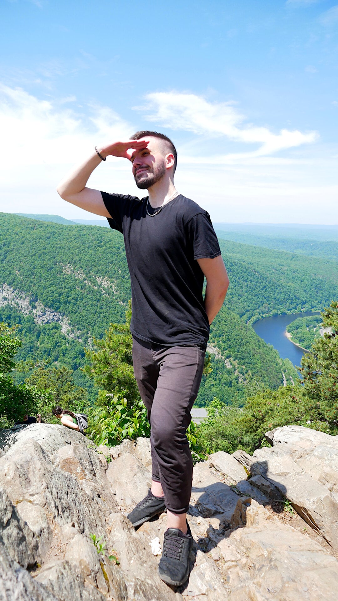 Фотография Влада (Владимира) Дорохина во время похода (пешей прогулки) русскоязычного сообщества в Филадельфии (штат Пенсильвания, США) 2 июня 2024 года, организованного Владом (Владимиром) Дорохиным.