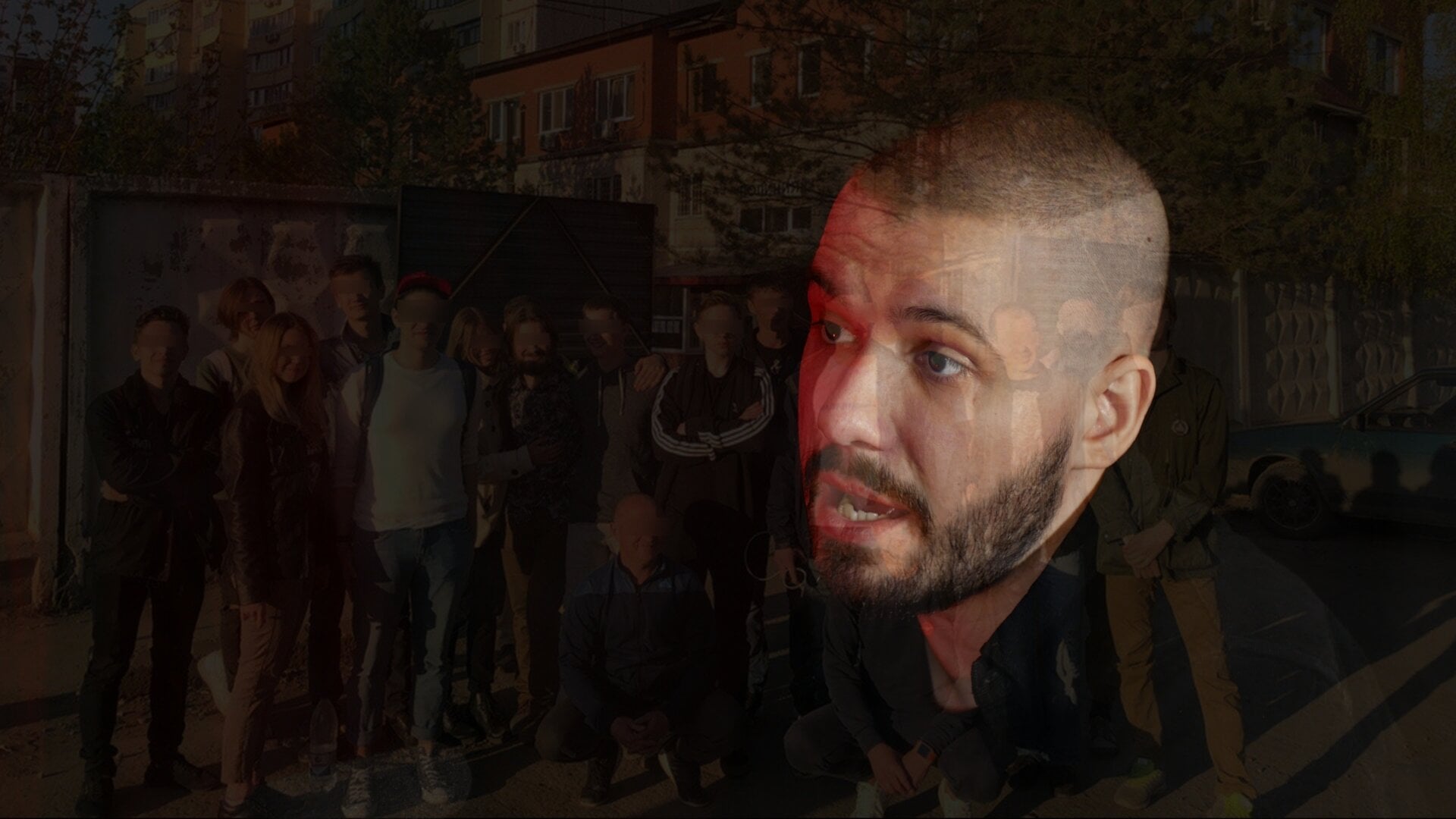 A photo of Vlad (Vladimir) Dorokhin with a background of the arrested peaceful protesters during the "He Is Not Our Tsar" protest in Samara in 2018.
