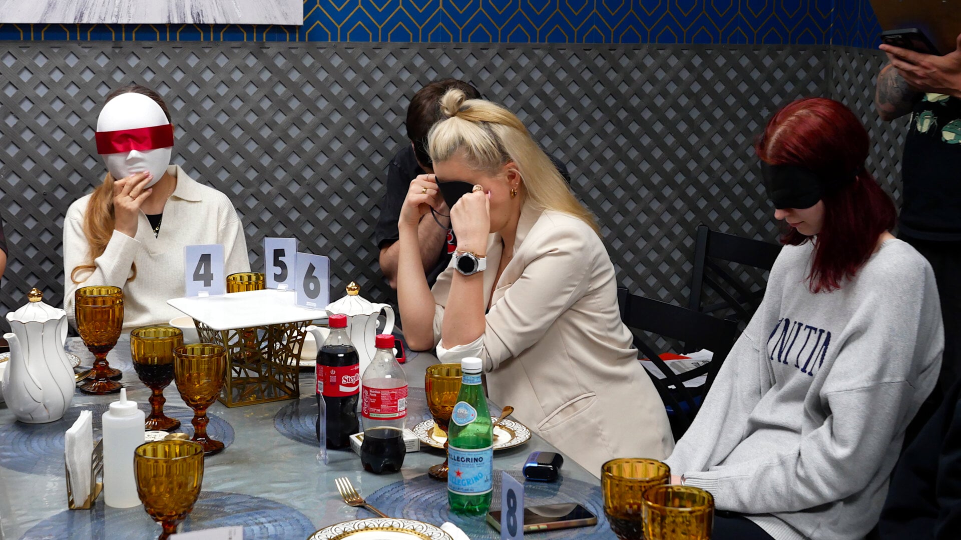 A photo of the participants of the «Mafia» community game held at a restaurant in Philadelphia, Pennsylvania, USA, on April 26, 2025, organized with the support of Vlad (Vladimir) Dorokhin.