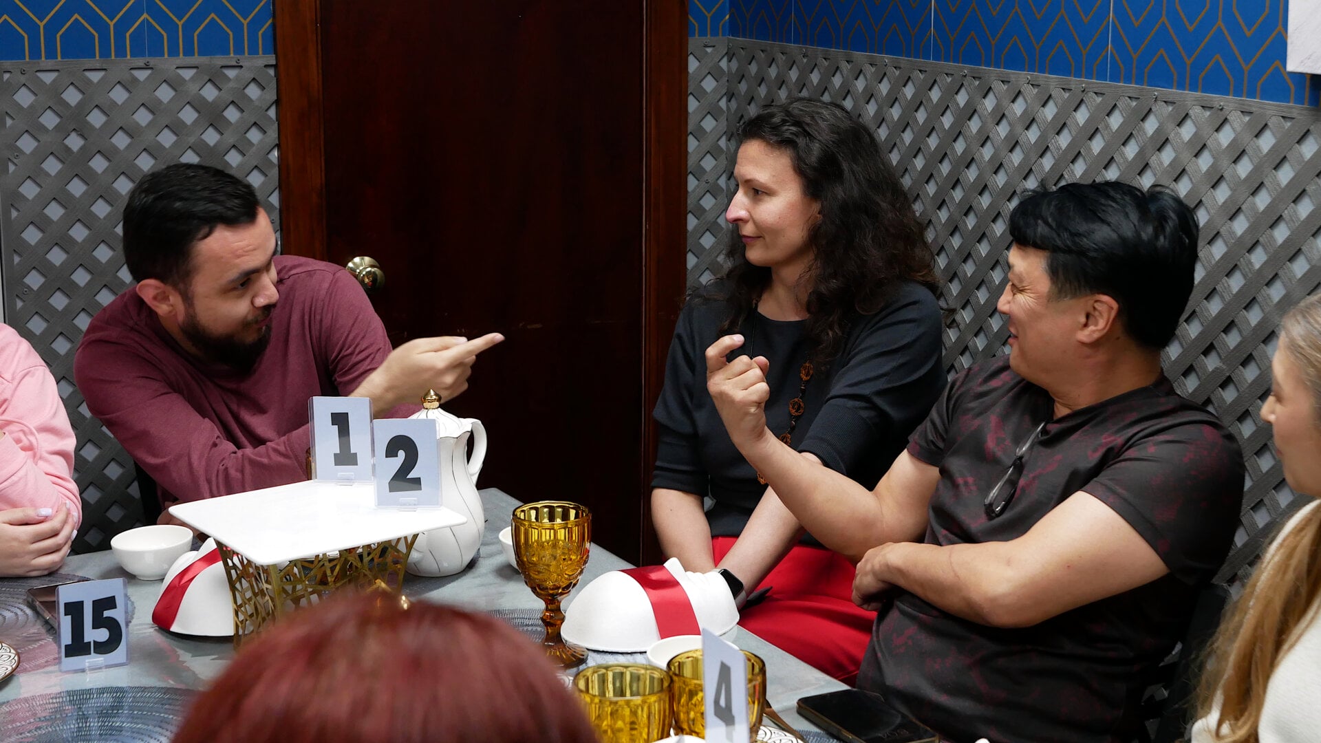 A photo of the participants of the «Mafia» community game held at a restaurant in Philadelphia, Pennsylvania, USA, on April 26, 2025, organized with the support of Vlad (Vladimir) Dorokhin.