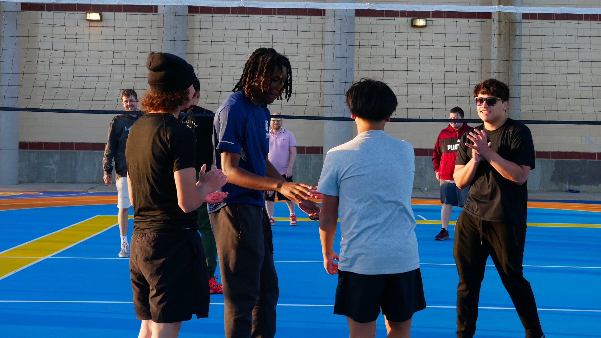 A photo of the Russian-speaking and English-speaking participants of the volleyball community game in Philadelphia, Pennsylvania, USA, on April 27, 2025, organized with the support of Vlad (Vladimir) Dorokhin.